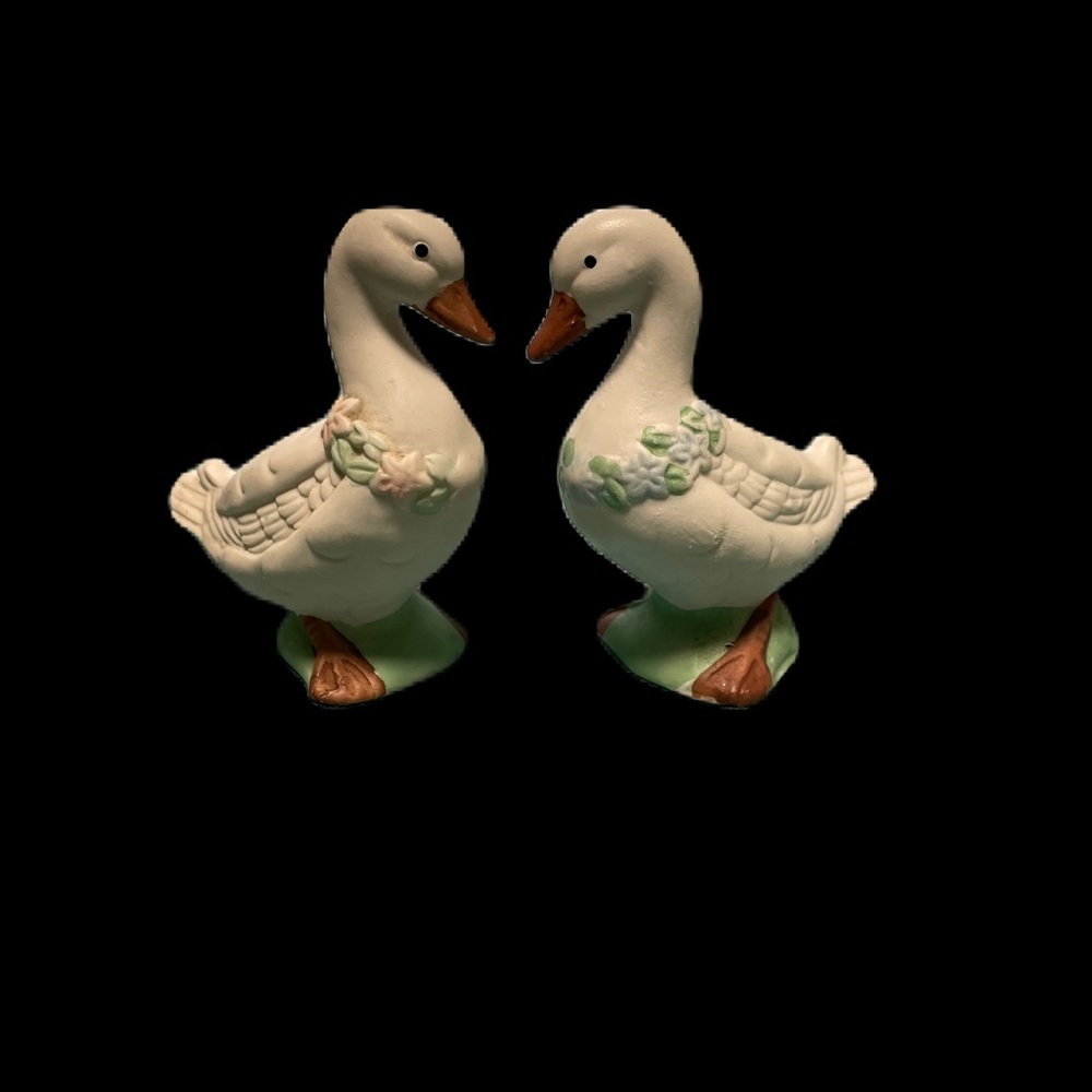 Duck Salt and Pepper Shakers Duck Figurines Vintage from 1980’s
